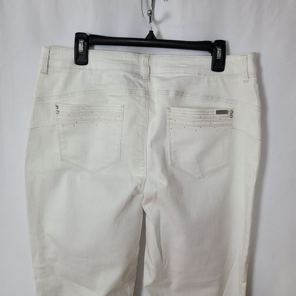 Chico's White Women Jeans - Picture 7 of 9